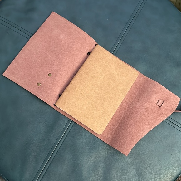 Portland Leather Goods lilac wrap journal with button - Picture 3 of 4